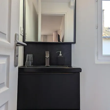 Apartment Le Jardin En Centre Granville